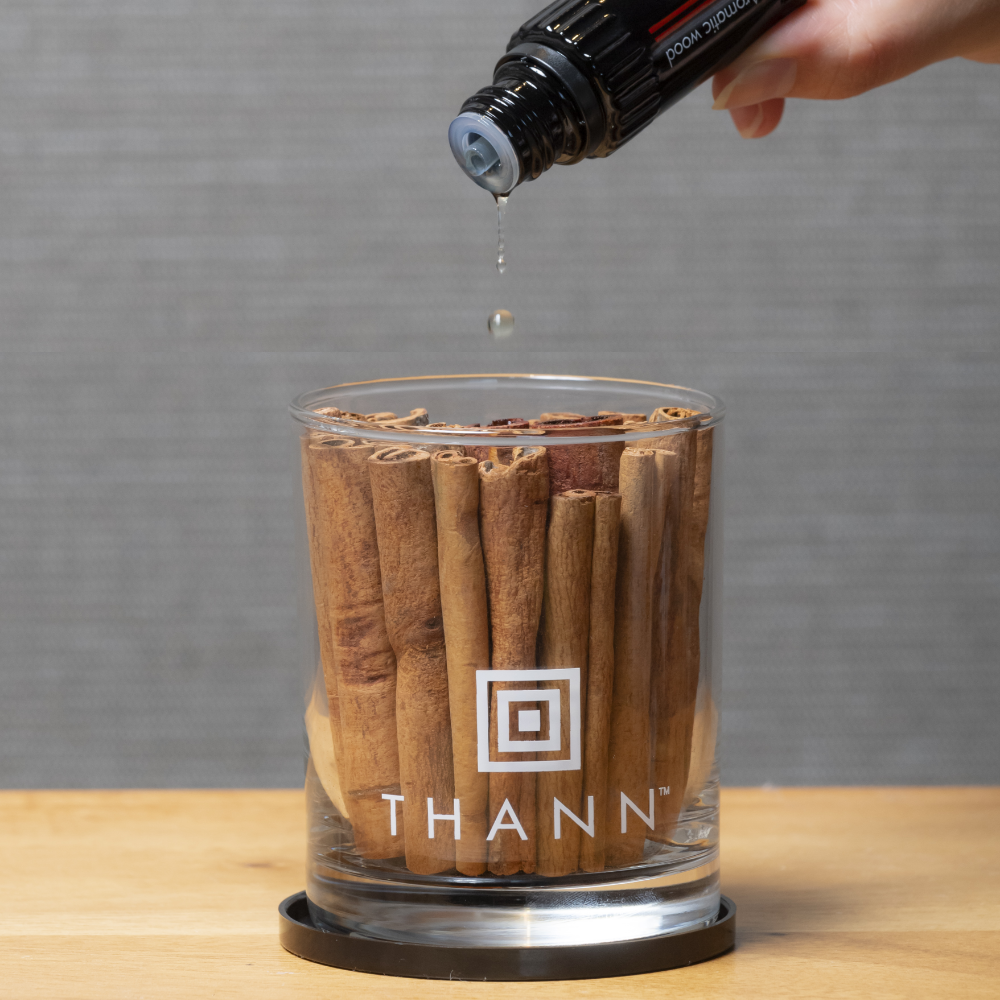 THANN エッセンシャルオイル アロマティックウッド 10mL ポプリ付