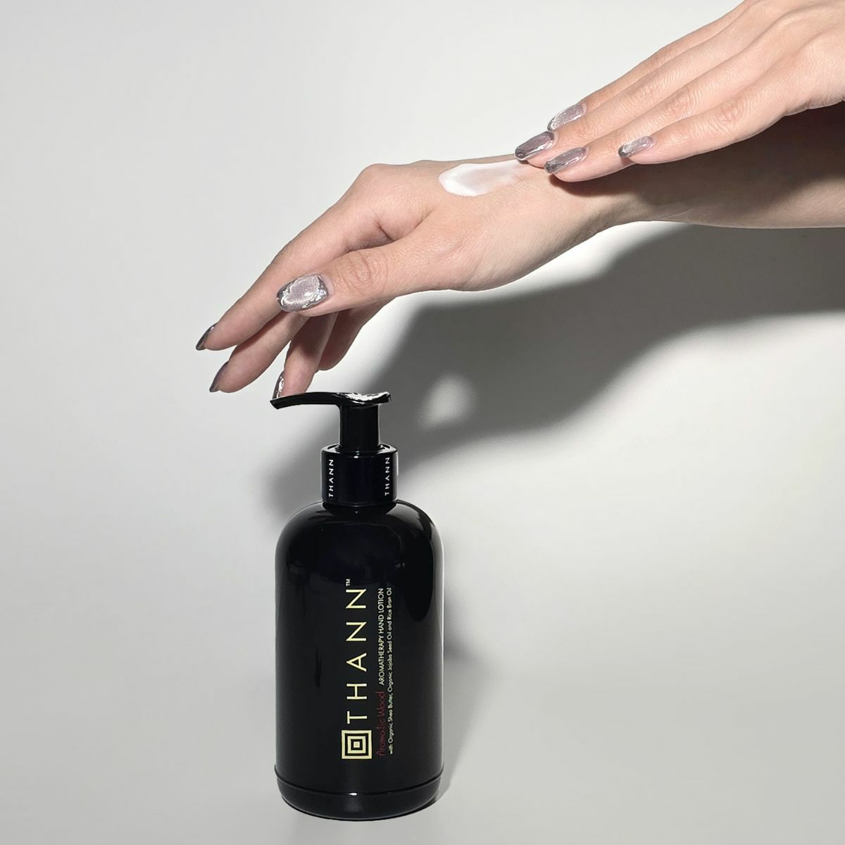 ハンドローション　340mL BYREDO ハンドローション 450ml｜トゥモローランド 公式通販